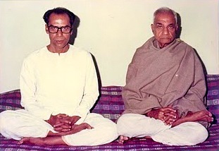 Yogacharya Dr.Ashoke Kumar Chatterjee and Yogivar Sri Satyacharan Lahiri Mahasaya